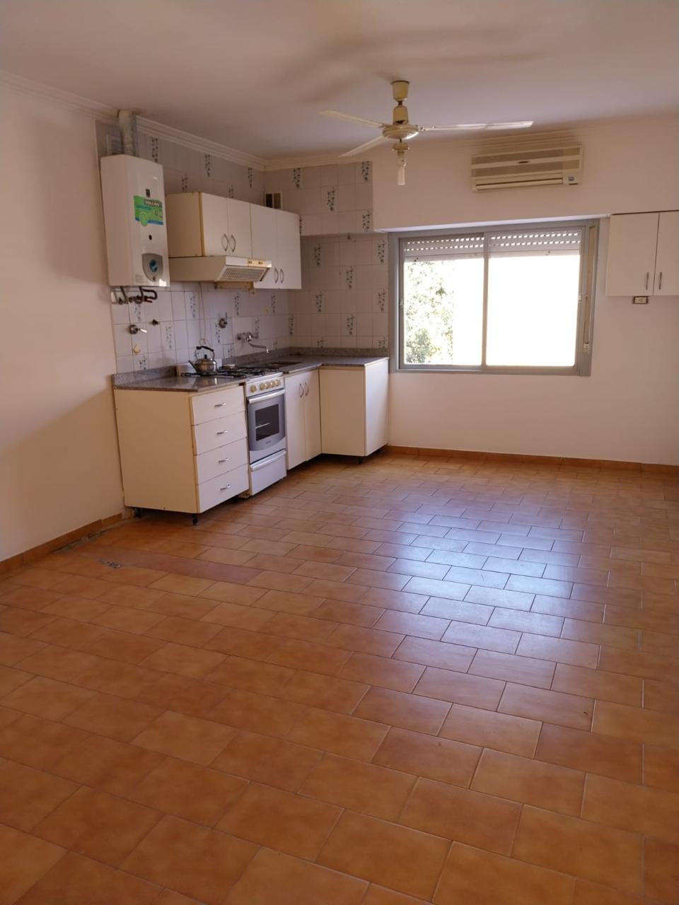 Vicente Lopez 1548, Buenos Aires 8000, 3 Bedrooms Bedrooms, ,2 BathroomsBathrooms,Casa,Venta,Vicente Lopez,1688