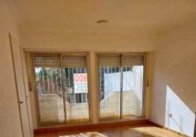 Vicente Lopez 1548, Buenos Aires 8000, 3 Bedrooms Bedrooms, ,2 BathroomsBathrooms,Casa,Venta,Vicente Lopez,1688