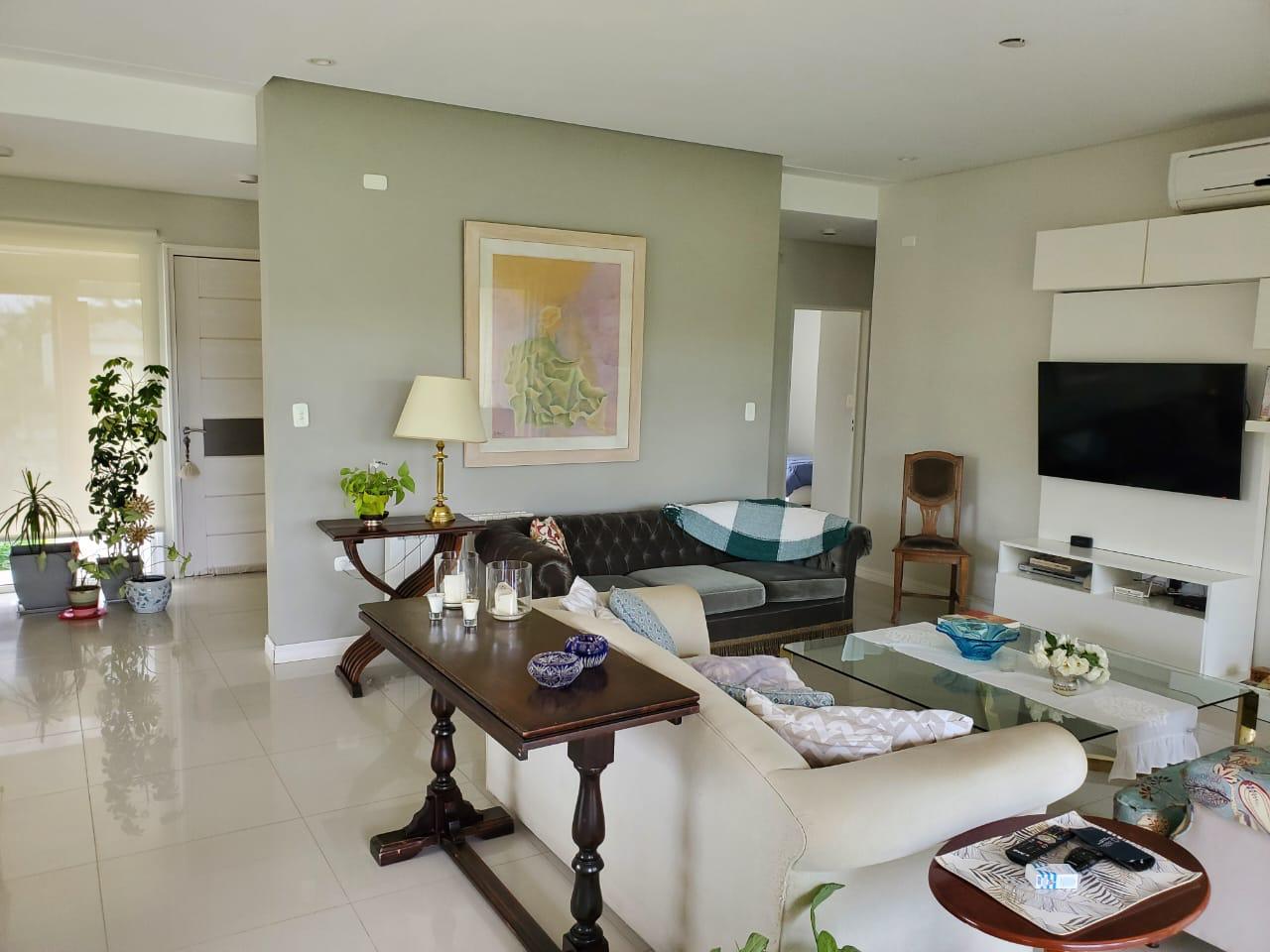 Bahia Blanca, Buenos Aires, 8000, 3 Bedrooms Bedrooms, ,3 BathroomsBathrooms,Casa,Venta,1752