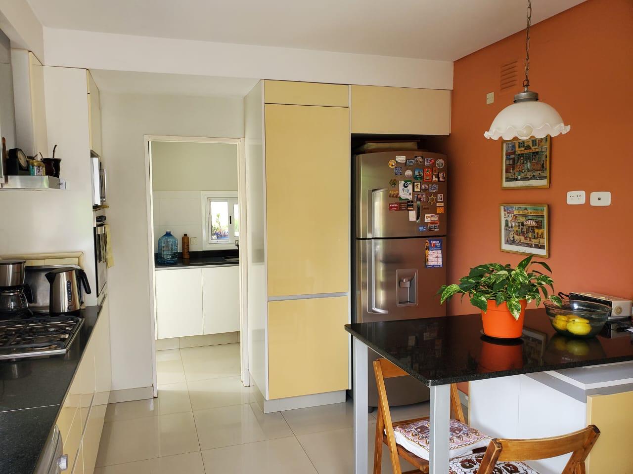 Bahia Blanca, Buenos Aires, 8000, 3 Bedrooms Bedrooms, ,3 BathroomsBathrooms,Casa,Venta,1752