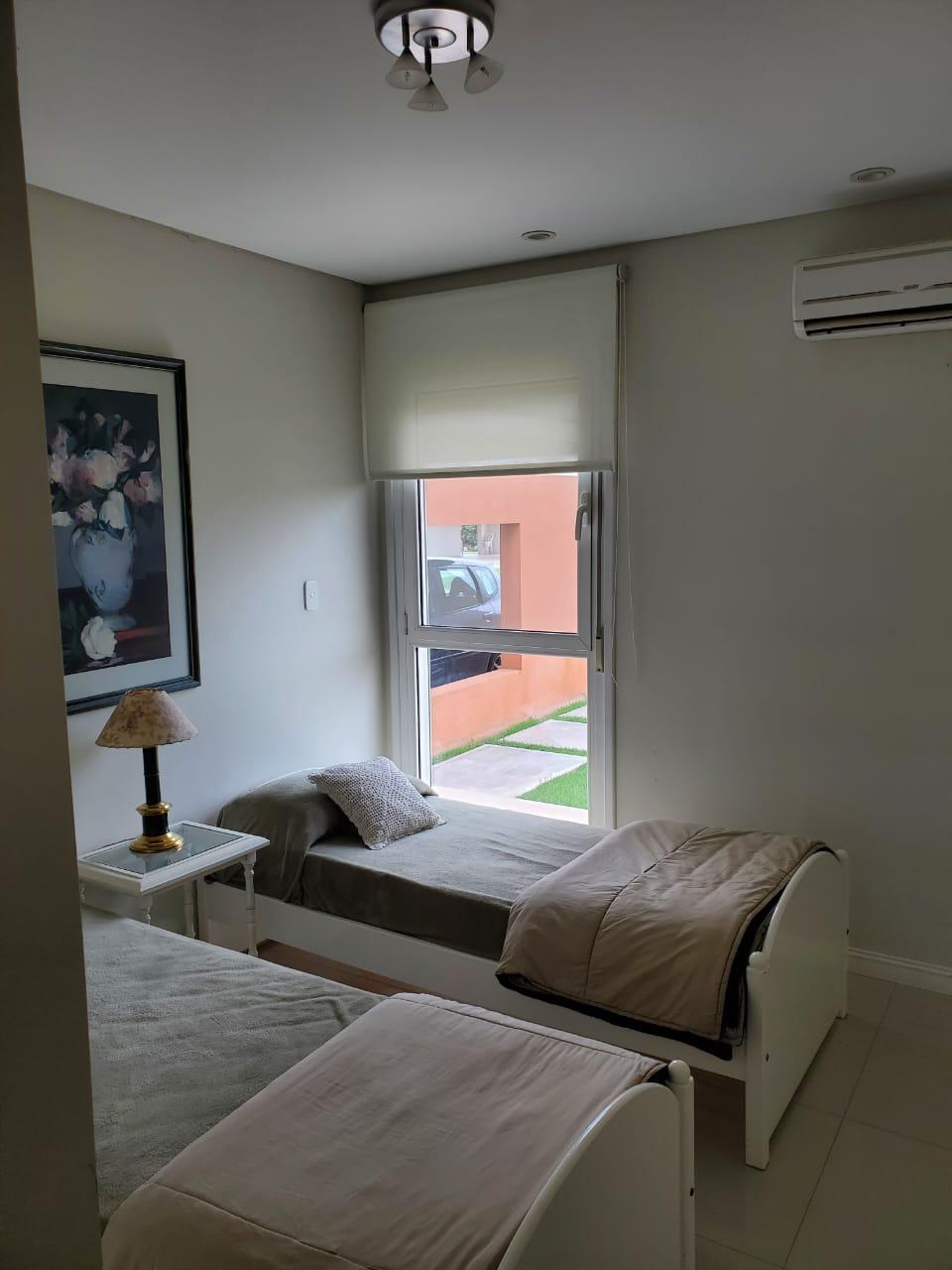 Bahia Blanca, Buenos Aires, 8000, 3 Bedrooms Bedrooms, ,3 BathroomsBathrooms,Casa,Venta,1752